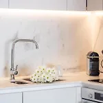 Lejlighed Lovelystay - Primrose 2br Flat With Free Parking, Ac And Balcony *