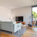 Lejlighed Lovelystay - Primrose 2br Flat With Free Parking, Ac And Balcony *