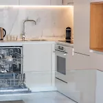 Lejlighed Lovelystay - Primrose 2br Flat With Free Parking, Ac And Balcony *