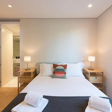 Lovelystay - Primrose 2br Flat With Free Parking, Ac And Balcony Apartment