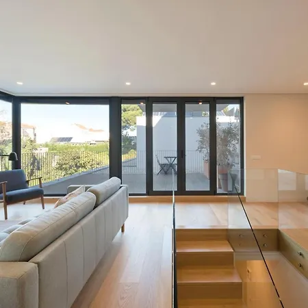 Apartment Lovelystay - Primrose 2br Flat With Free Parking, Ac And Balcony
