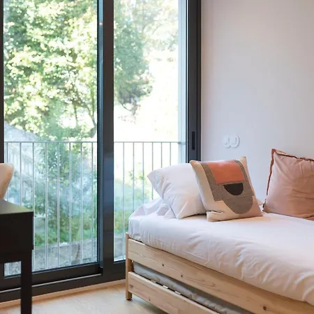 Lovelystay - Primrose 2br Flat With Free Parking, Ac And Balcony *