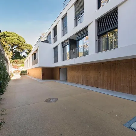 Lovelystay - Primrose 2br Flat With Free Parking, Ac And Balcony Apartment