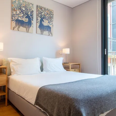 Lovelystay - Primrose 2br Flat With Free Parking, Ac And Balcony Apartman Porto