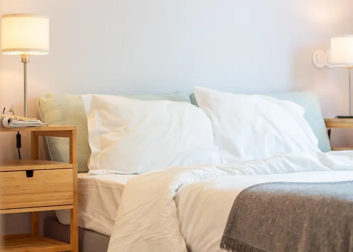 アパート Lovelystay - Primrose 2br Flat With Free Parking, Ac And Balcony *