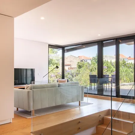 Lovelystay - Primrose 2br Flat With Free Parking, Ac And Balcony Porto