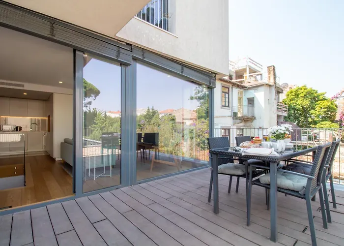 Lovelystay - Primrose 2br Flat With Free Parking, Ac And Balcony *